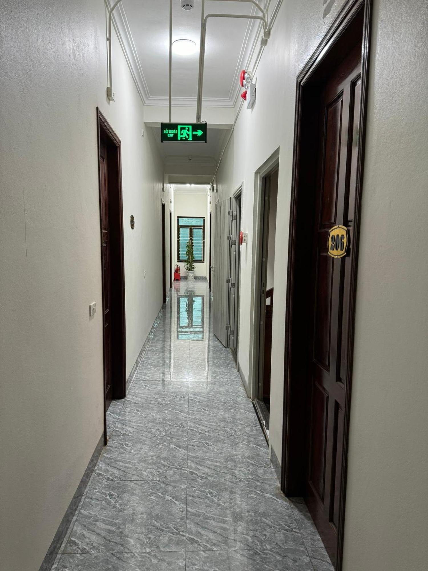 Hotel Minh Thang Nho Quan Exterior photo